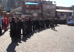 Öztürk'e coşkulu karşılama